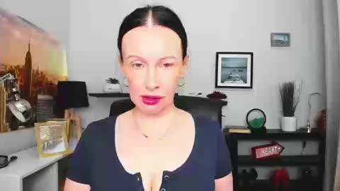 Snapshot of velvet_jasmine chatting on September 23, 6:05 am Jasmine online show from September 23, 6:05 am