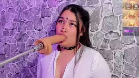 Snapshot of velvet_rosee_ chatting on September 23, 12:08 pm velvet_rosee_ online show from September 23, 12:08 pm