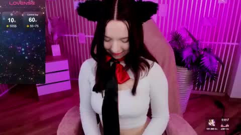 VelvetAnderson online show from February 17, 7:15 am