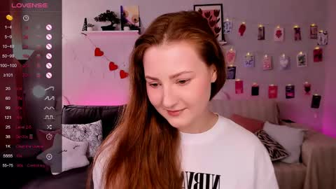 Mia online show from April 29, 8:51 am