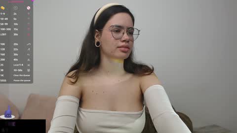 Snapshot of velvetcrystal chatting on December 26, 3:59 am Crystal PVT OPEN online show from December 26, 3:59 am