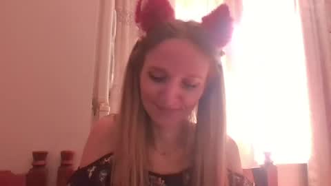 Snapshot of velvetintuition chatting on June 8, 12:49 pm velvetintuition online show from June 8, 12:49 pm