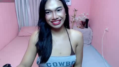 Snapshot of velvetlavander chatting on July 19, 1:59 pm velvetlavander online show from July 19, 1:59 pm