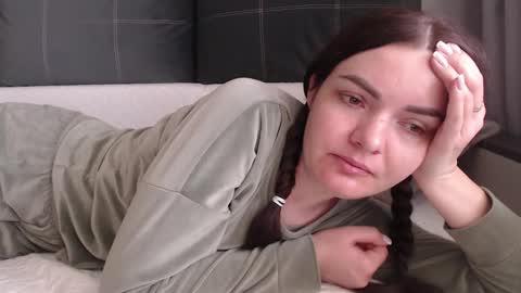 velvetmoon123 online show from March 17, 8:06 am