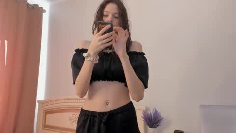 Kelly online show from April 12, 6:40 am