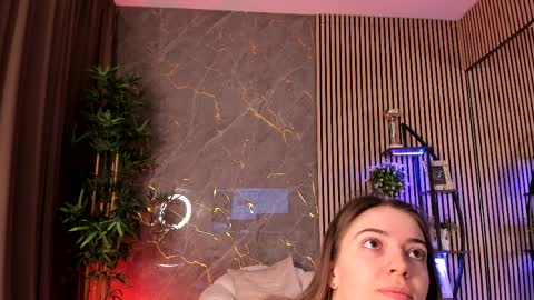 Velvet online show from April 9, 3:28 am