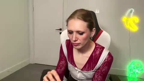 VelvetTGirl online show from February 15, 4:31 am