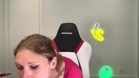 VelvetTGirl online show from February 16, 6:59 pm