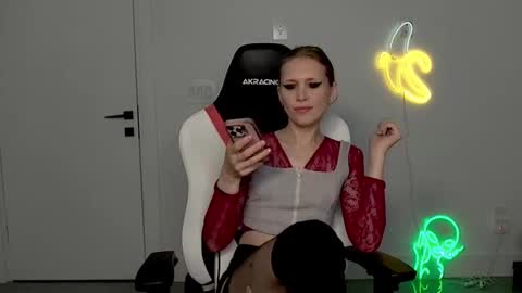 VelvetTGirl online show from February 28, 4:13 am