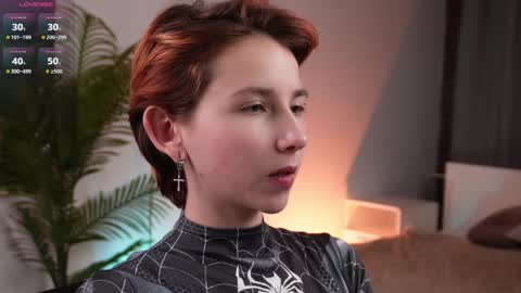 CLEOshort hair  TIna long hair  online show from December 13, 6:16 pm