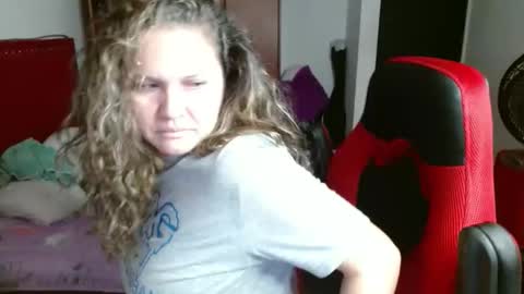 venecasexy44 online show from November 28, 9:23 am