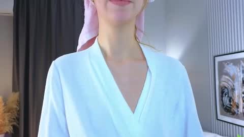 Snapshot of venelopa chatting on February 18, 7:10 am Venelopa online show from February 18, 7:10 am