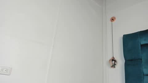 venezolana_caro online show from February 1, 12:15 pm