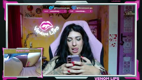 VenomLips online show from October 9, 1:42 pm