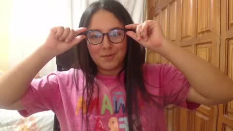 Snapshot of venus_cat_ chatting on May 18, 4:07 am Venus online show from May 18, 4:07 am