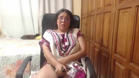 Snapshot of venus_cat_ chatting on July 7, 6:47 am Venus online show from July 7, 6:47 am