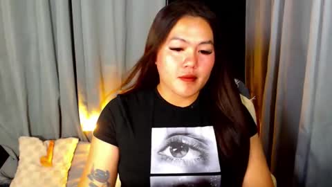 Snapshot of venus_colly chatting on April 9, 6:19 am I am Colly Your mystery girl online show from April 9, 6:19 am