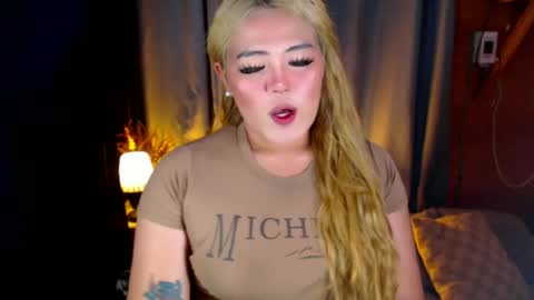 Snapshot of venus_colly chatting on June 29, 2:29 am I am Colly Your mystery girl online show from June 29, 2:29 am