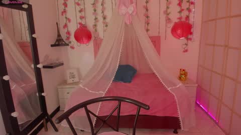 Mary online show from January 28, 1:05 pm