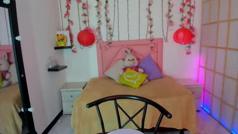 Mary online show from September 23, 8:01 pm