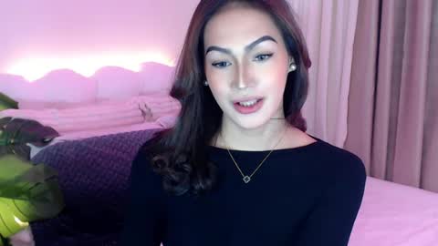Snapshot of venus_sunrise07xx chatting on July 19, 4:00 pm Venus Sunrise Bombshell online show from July 19, 4:00 pm