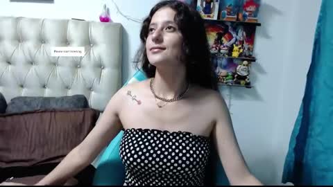 venusHelp me reach 100 like honey online show from February 16, 10:54 pm