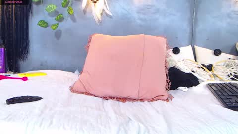 Venus online show from February 27, 8:53 pm