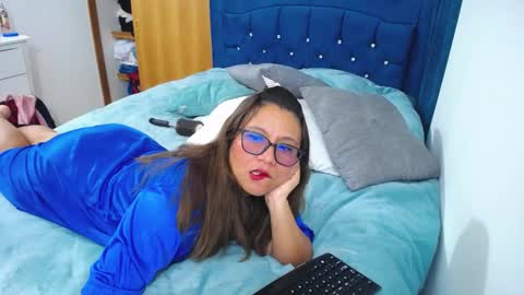 Snapshot of venushot1xx chatting on November 27, 9:11 am venushot1xx online show from November 27, 9:11 am