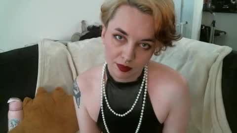 Snapshot of venusianplay chatting on October 27, 5:06 pm venusian online show from October 27, 5:06 pm