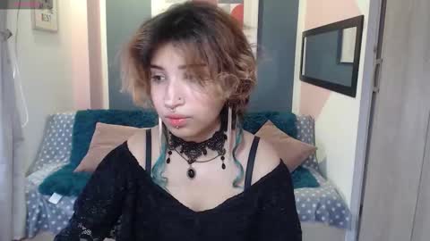 Snapshot of venusmist chatting on September 15, 7:47 pm Venus Mist online show from September 15, 7:47 pm