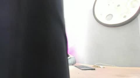 venuss_03 online show from May 31, 3:15 am