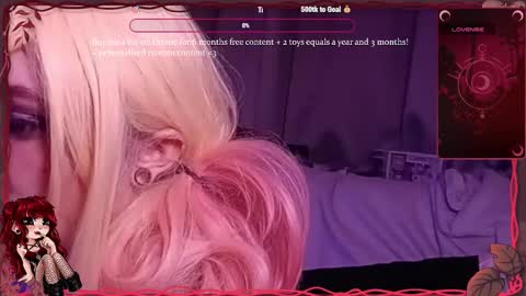 Snapshot of venustrappedflies chatting on November 9, 11:47 pm Venus 3 online show from November 9, 11:47 pm