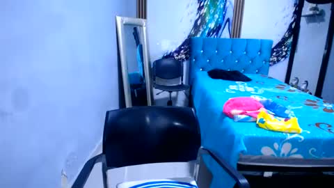 venus online show from June 14, 2:35 am
