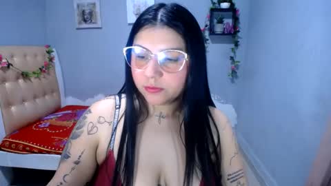 Snapshot of venuswilliamx chatting on July 10, 2:05 am venus online show from July 10, 2:05 am