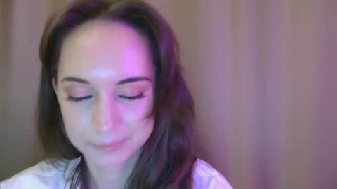 Una online show from October 25, 1:40 pm