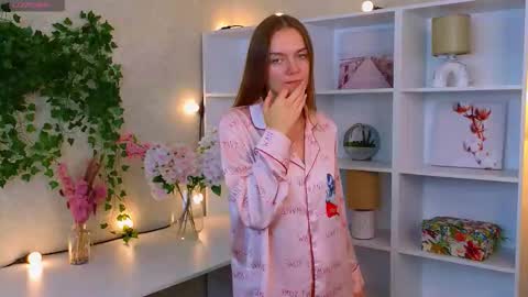 Olivia online show from September 22, 1:40 am