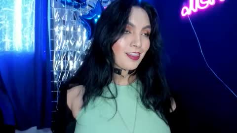 Snapshot of vero_jhonson chatting on September 20, 3:46 pm  karolina online show from September 20, 3:46 pm