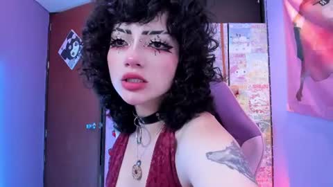     online show from July 12, 8:33 pm
