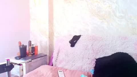 Snapshot of vero_temptation chatting on October 15, 3:17 am Vero online show from October 15, 3:17 am