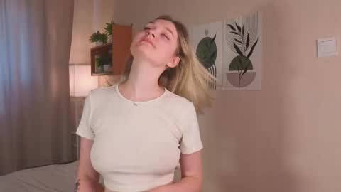 Snapshot of verocat chatting on September 14, 5:50 am Veronica online show from September 14, 5:50 am