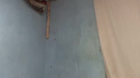 verolla31 online show from December 11, 9:30 am