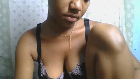 verolla31 online show from October 17, 4:09 pm