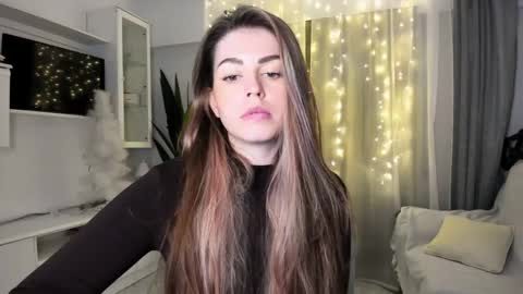 Lolitalolz online show from January 9, 6:04 pm