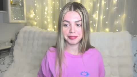 Lolitalolz online show from January 11, 8:36 pm