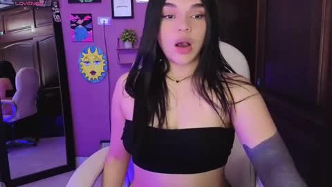 Snapshot of veronica_118 chatting on September 15, 3:01 pm veronica_118 online show from September 15, 3:01 pm