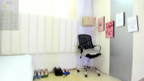 Veronica3  online show from February 6, 1:54 pm