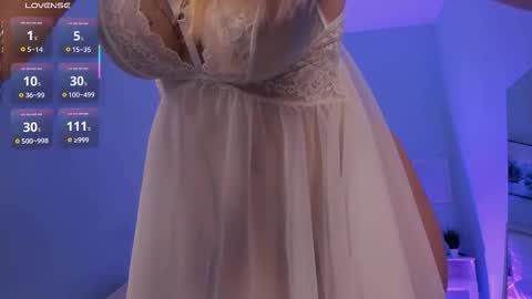  VERONICA  FOLLOW ME  online show from November 29, 11:13 am