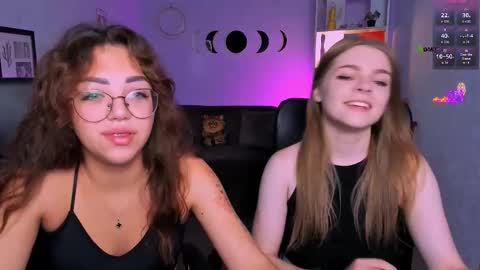 Snapshot of veronica_bubble chatting on September 12, 5:40 am Ronni online show from September 12, 5:40 am