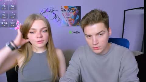 Snapshot of veronica_bubble chatting on September 15, 7:36 pm Ronni online show from September 15, 7:36 pm