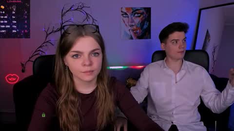 Snapshot of veronica_bubble chatting on November 6, 8:21 pm Ronni online show from November 6, 8:21 pm